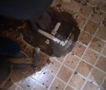 德钦卫生间漏水维修公司为您分享下卫生间渗水如何处理及注意事项